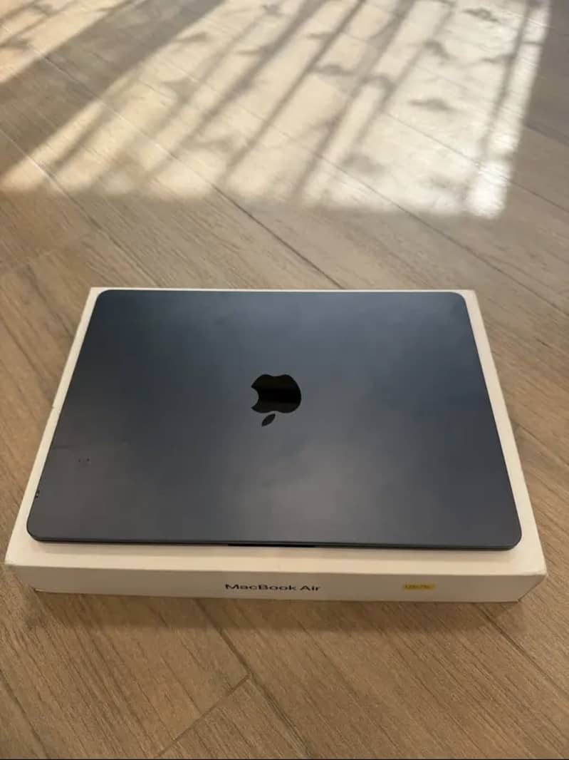 Macbook air m3 1
