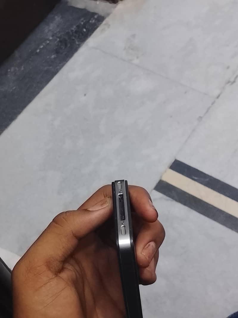 iPhone 4 3