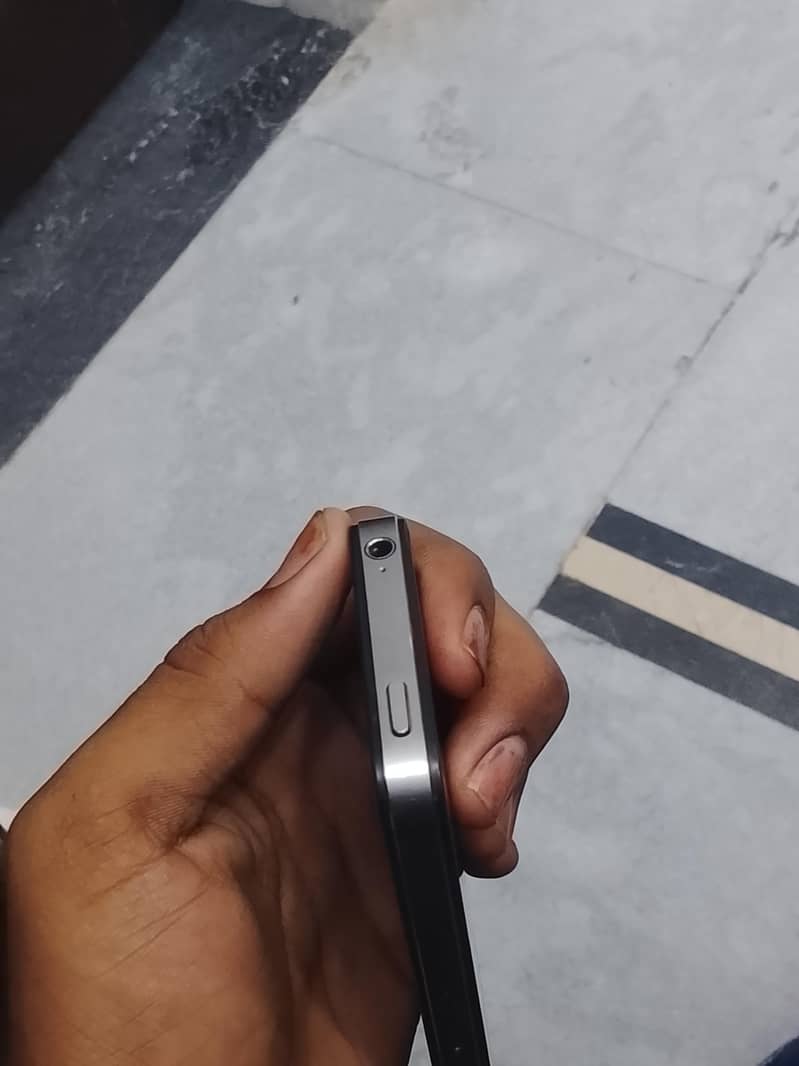 iPhone 4 4