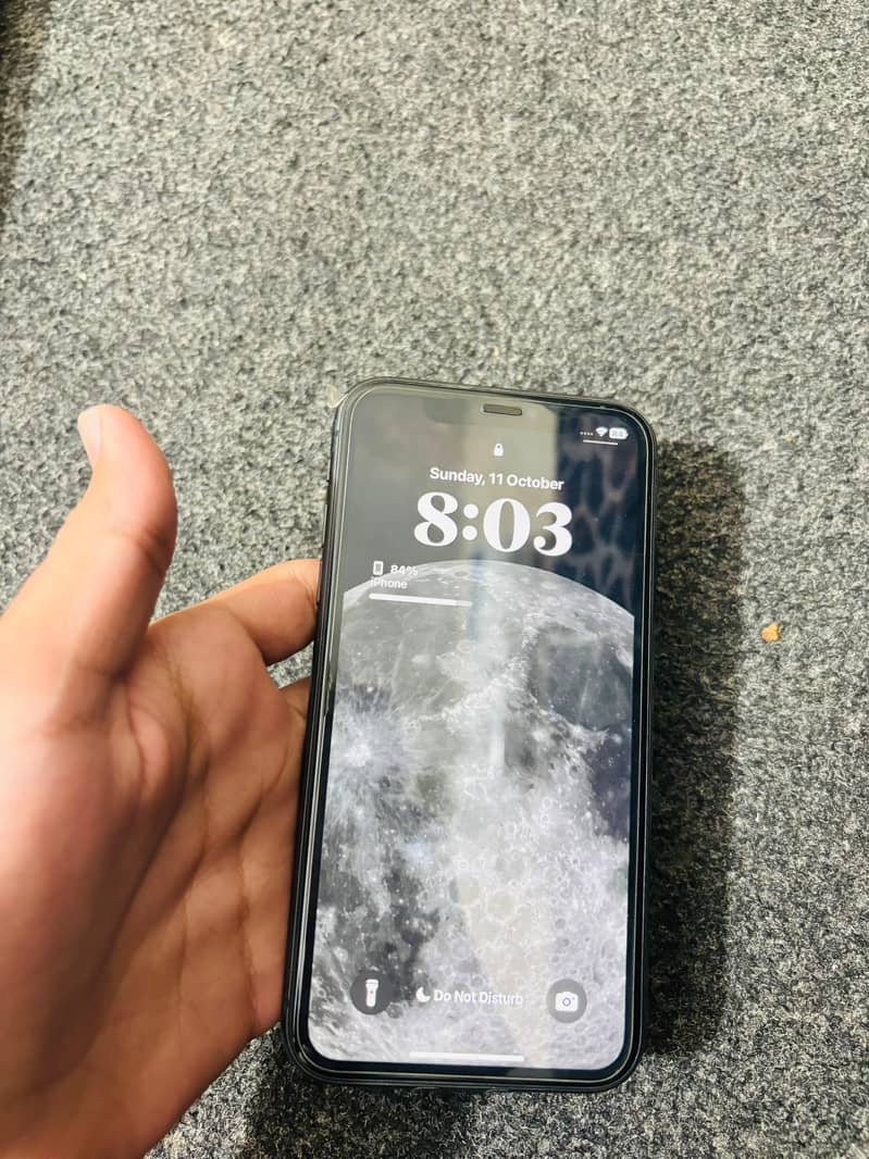 Apple iPhone 11 jv 1
