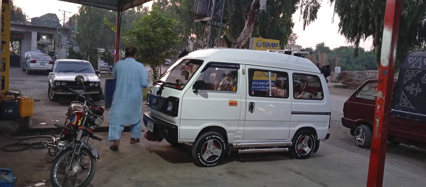 Suzuki Bolan 2010سندھ نمبر ھے مجھے پتہ ھے پلیز کال کر کہ مجھے یہ کوئی 1