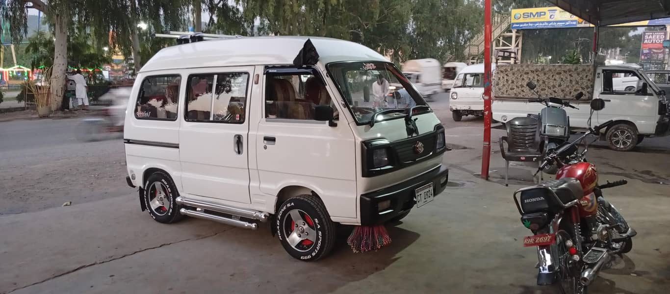 Suzuki Bolan 2010سندھ نمبر ھے مجھے پتہ ھے پلیز کال کر کہ مجھے یہ کوئی 2