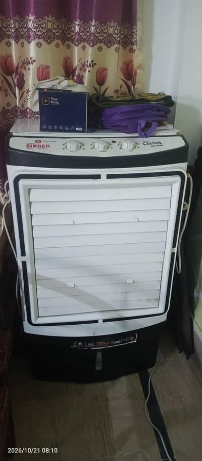 Air Cooler slightly used only one Season. Ac/DC and Steplizer