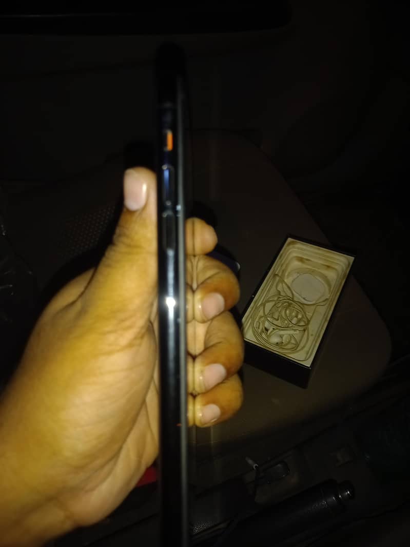 Apple iPhone 11 Pro Max 3