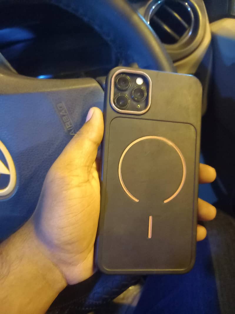 Apple iPhone 11 Pro Max 13