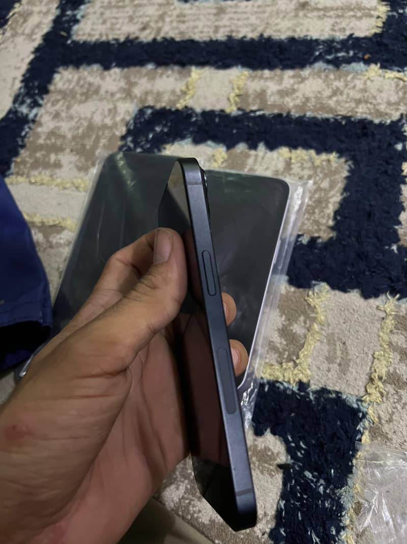 Apple iPhone 14 4