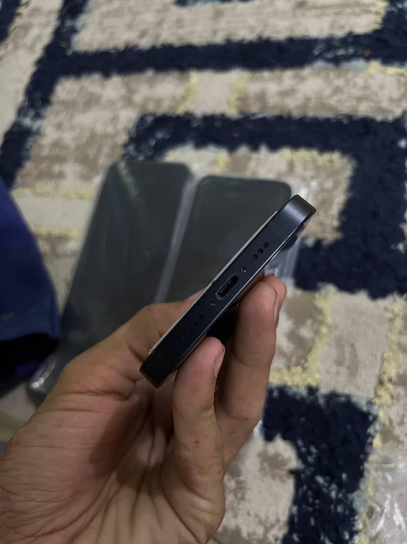 Apple iPhone 14 5