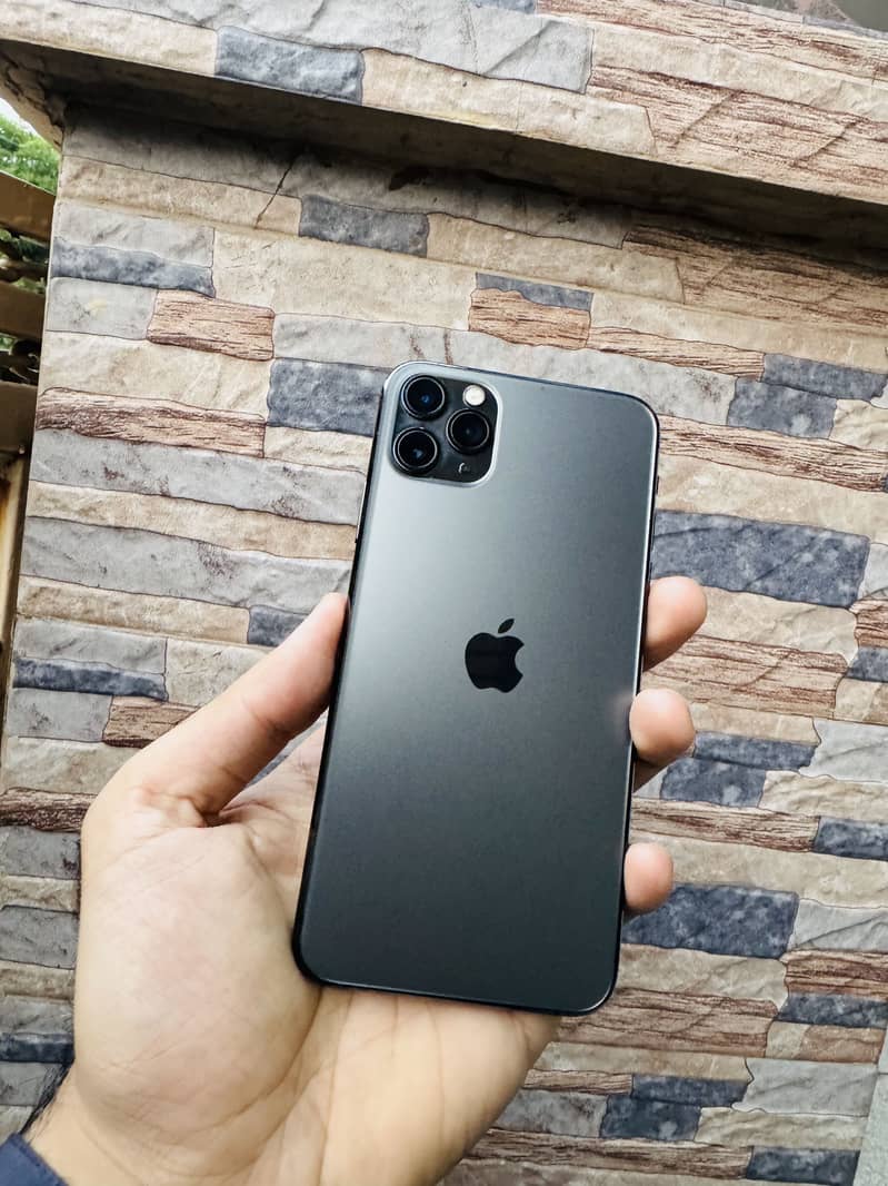 Apple iPhone 11 Pro Max 0