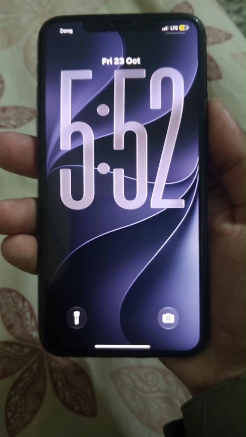 Apple iPhone 11 Pro Max 3