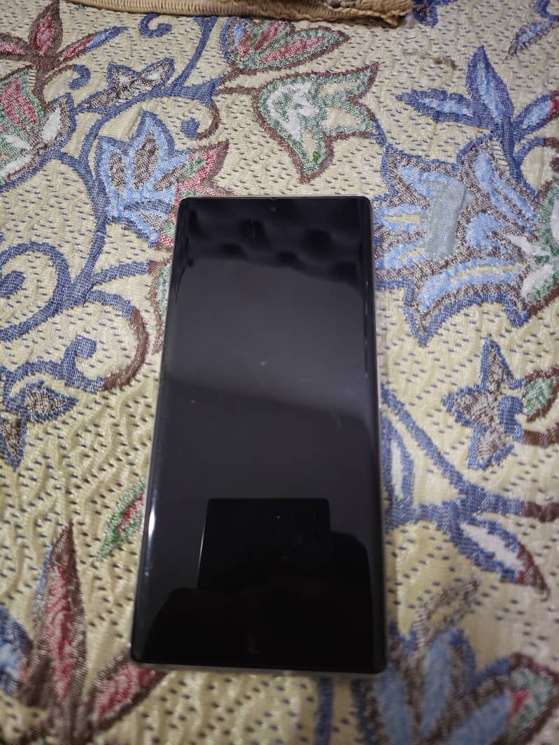 Google Pixel 6 Pro with box 1