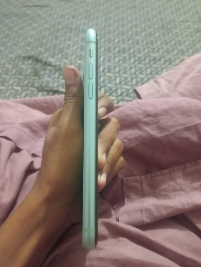 Apple iPhone 11 1