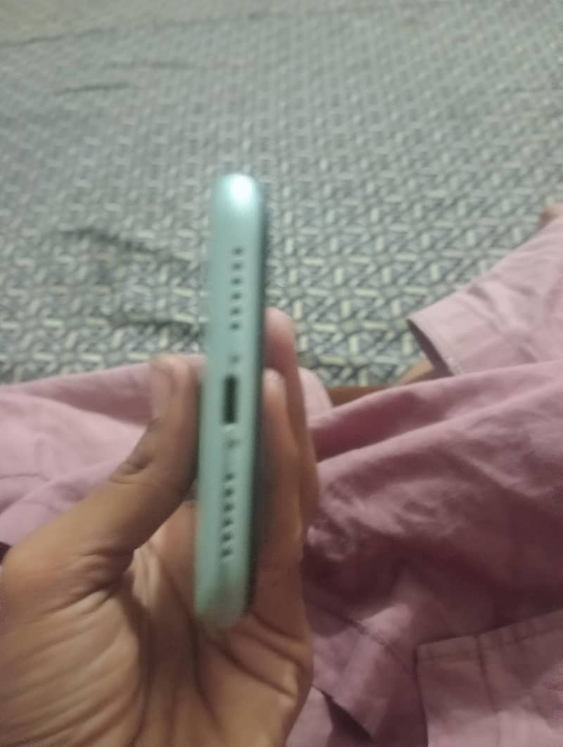 Apple iPhone 11 2