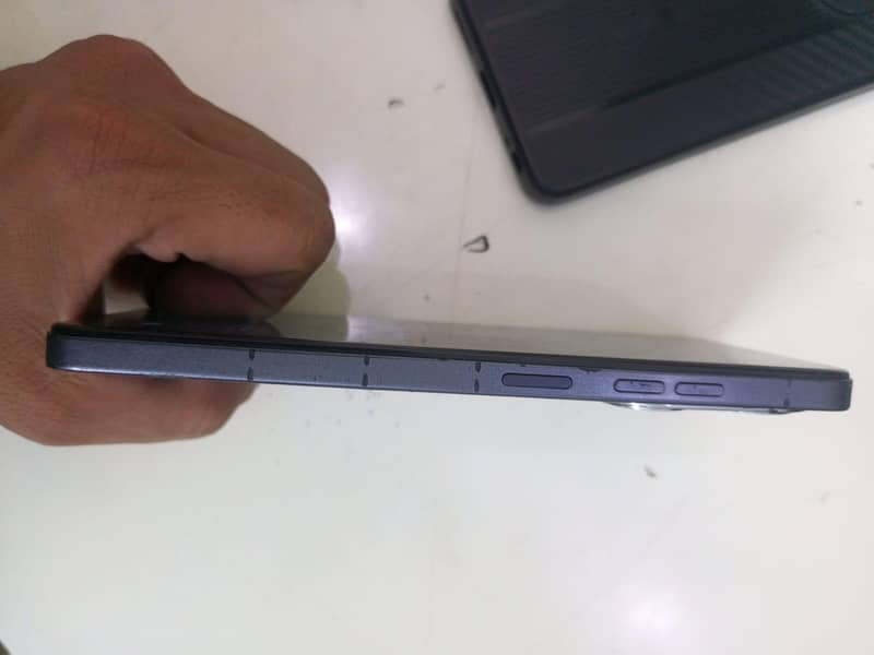 Tecno Spark 20 6
