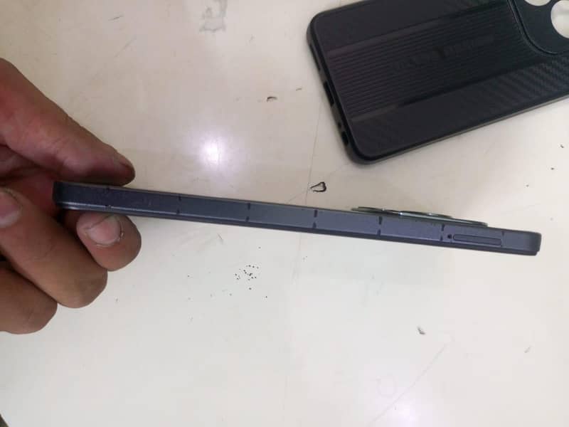 Tecno Spark 20 7