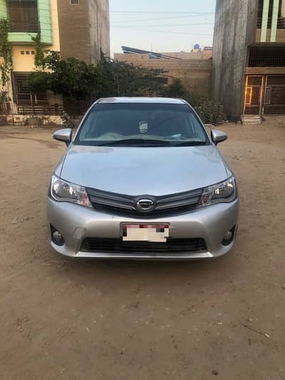Toyota Corolla Axio 2012
