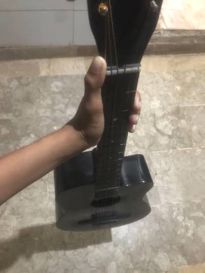 guitar in all ok condition
