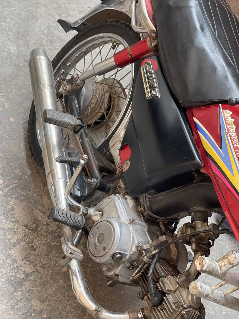 Honda 70 2011 3