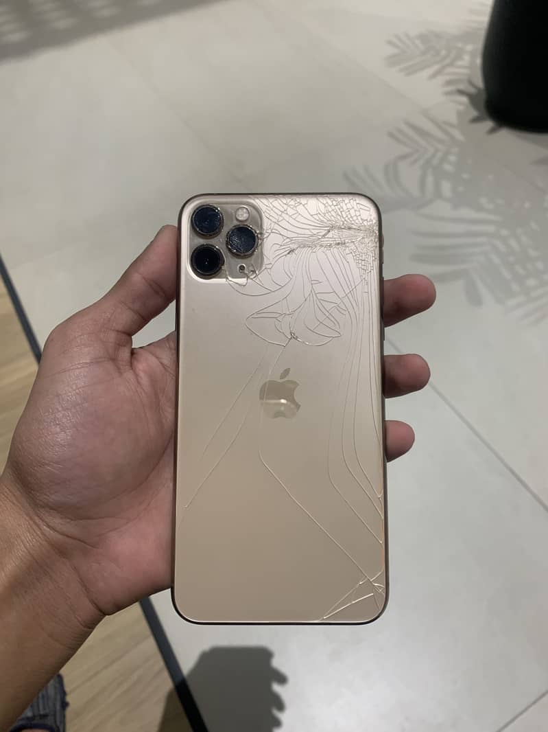 Apple iPhone 11 Pro Max 5