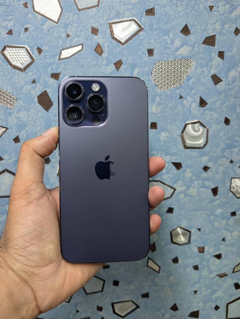 Apple iPhone 14 Pro Max 0