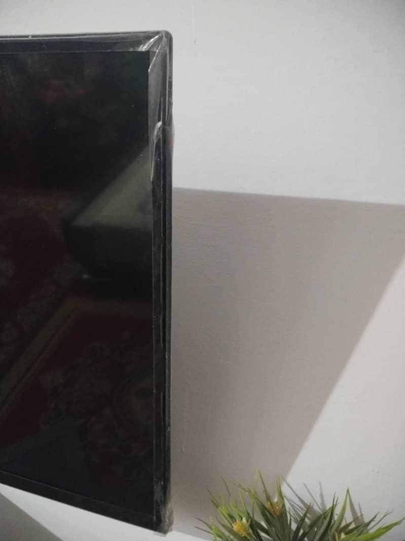 LCD tv with Android Box 2