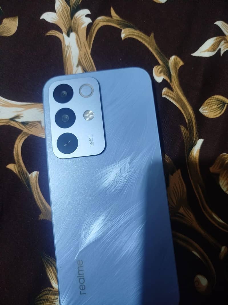 Realme C85 6
