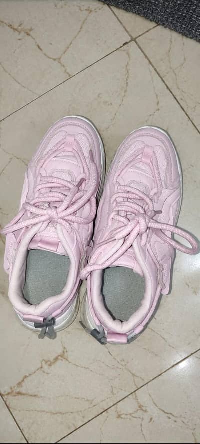 Pink Chunky sneakers