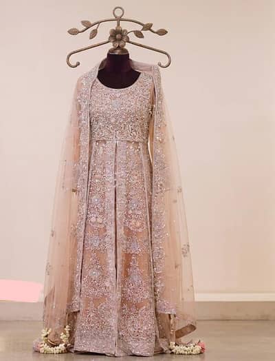 Heavy formal maxi - 10/10 Condition - Worn only 3 hours