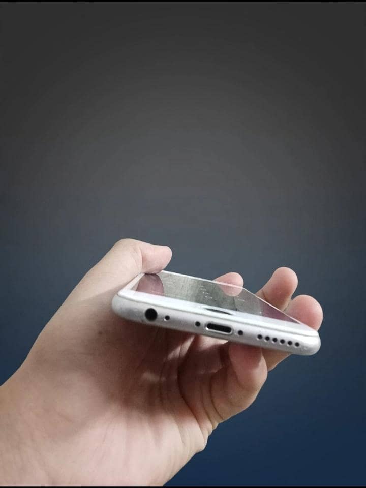 Apple iPhone 6S 3