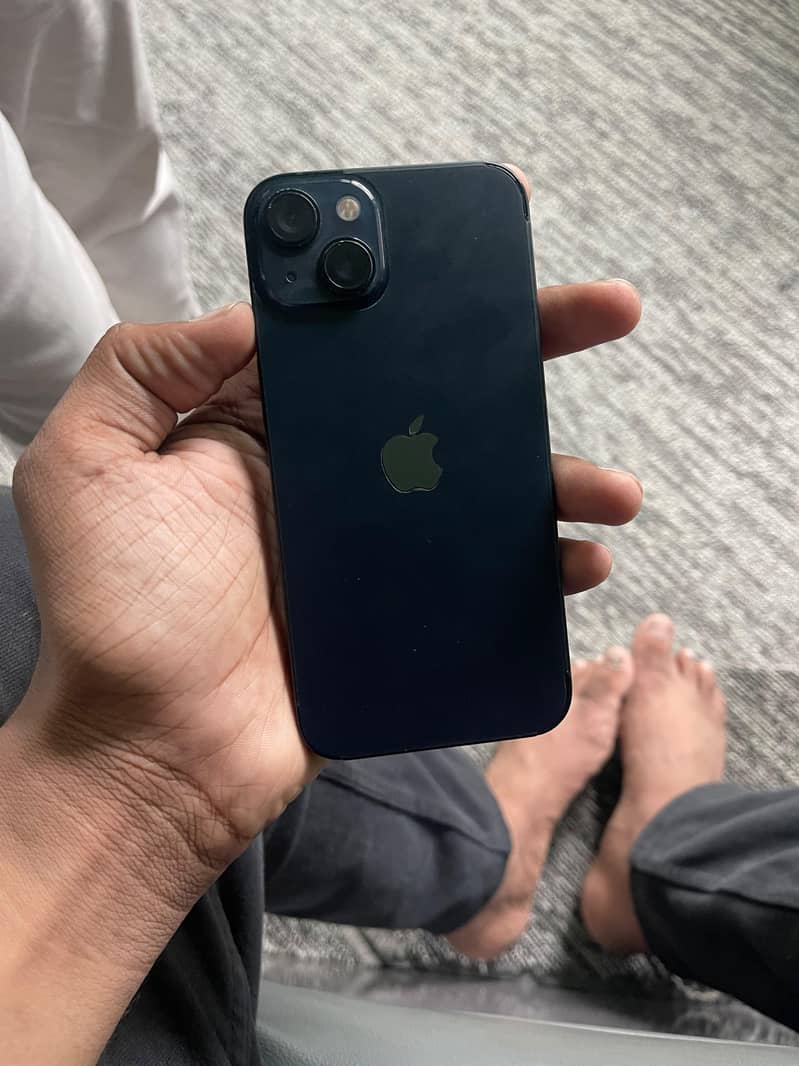 Apple iPhone 13 0