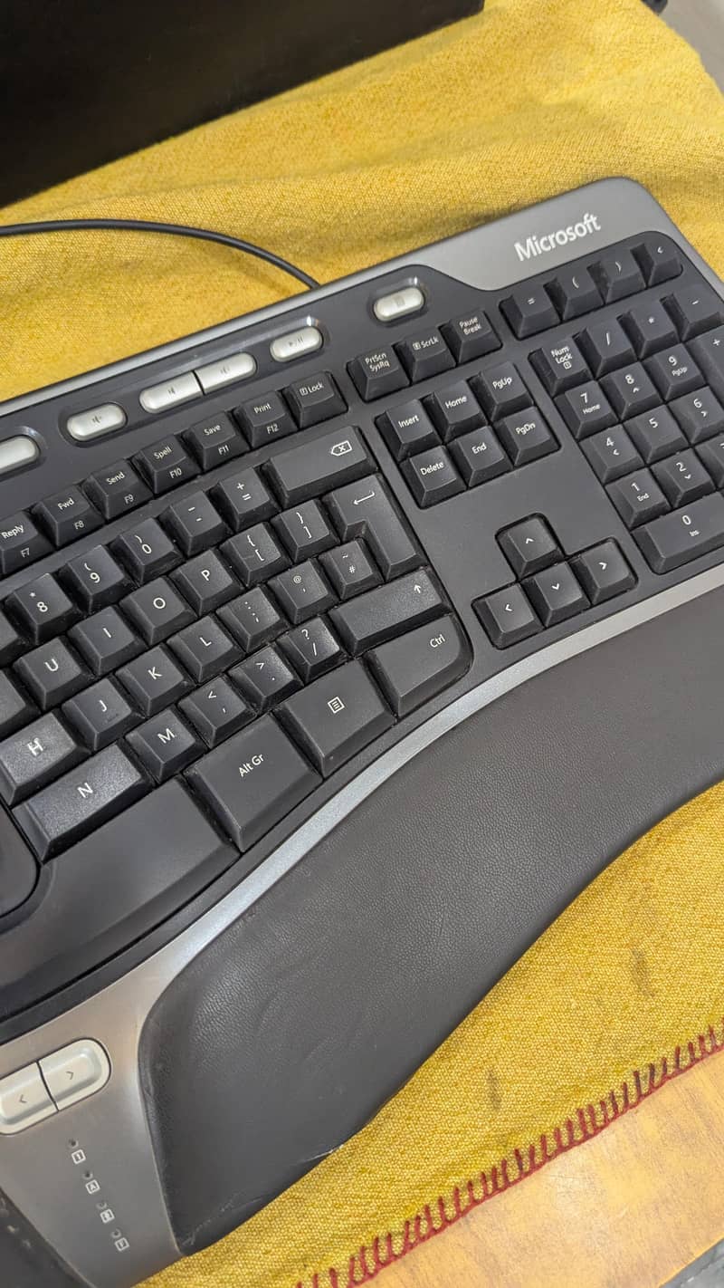 typing keyboard 2