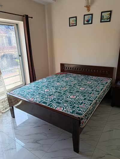 KEEKAR WOOD QUEEN BED with Master Molty Foam