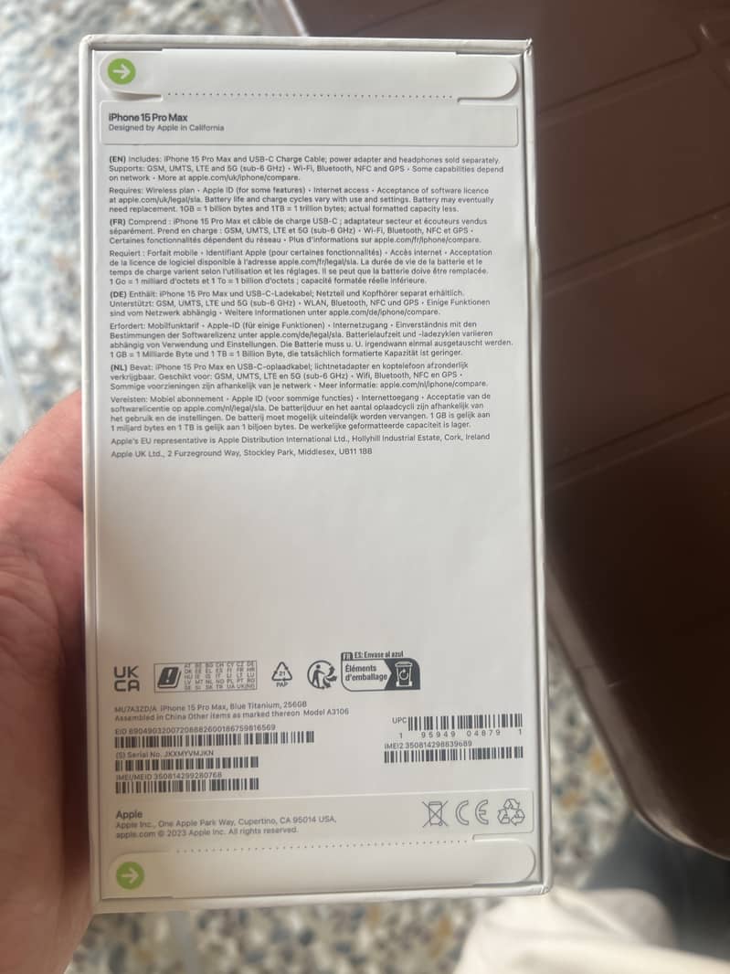 Apple iPhone 15 Pro Max 2