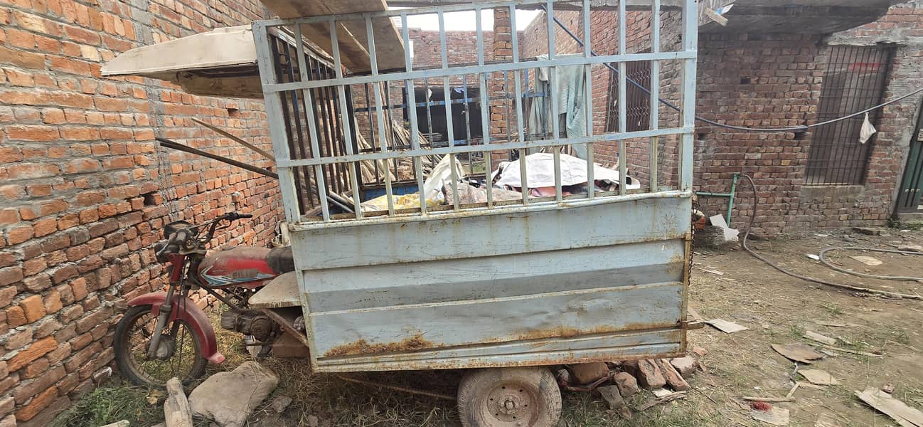 United Loader Rikshaw 1