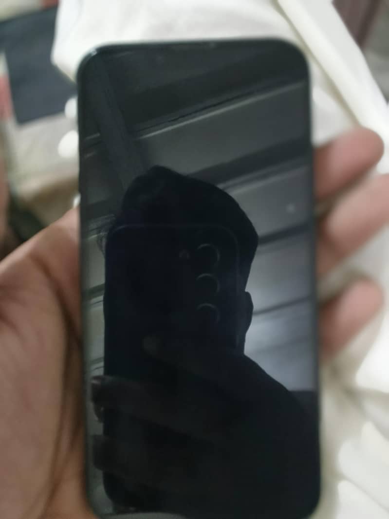 Apple iPhone 13 4