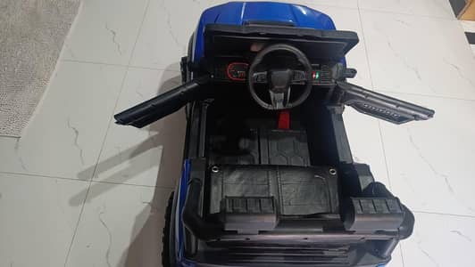 kids car batrey nd remote opreated
