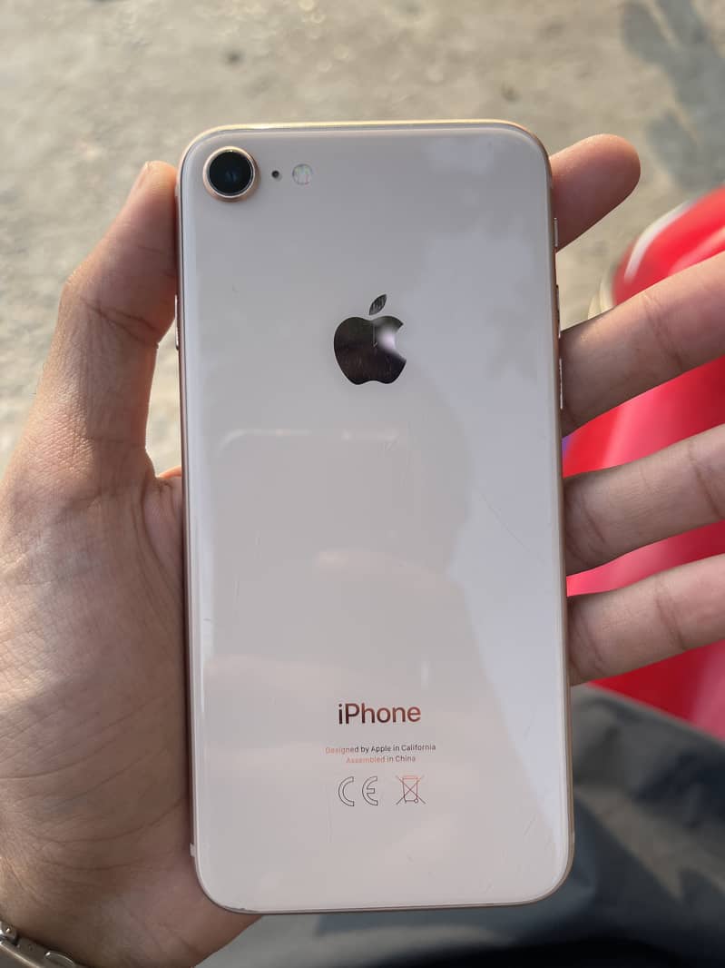 Apple iPhone 8 4