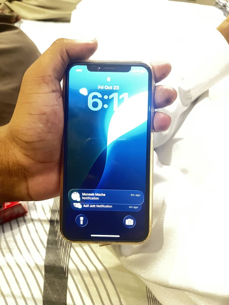 Apple iPhone 11 Pro 2