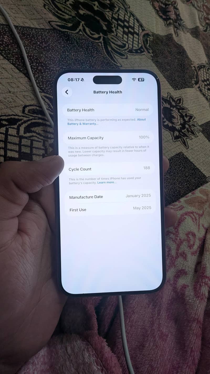 Apple iPhone 16 Plus 11