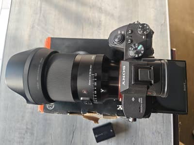 Song a7iii Camera with 35mm  1.4 Sigma lens
