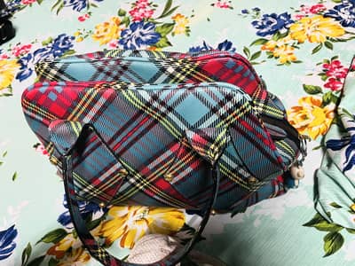 Crossbody bags dm for price