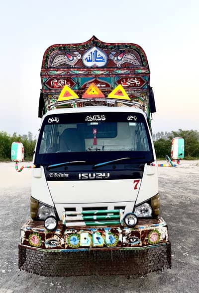 Isuzu 14 foot