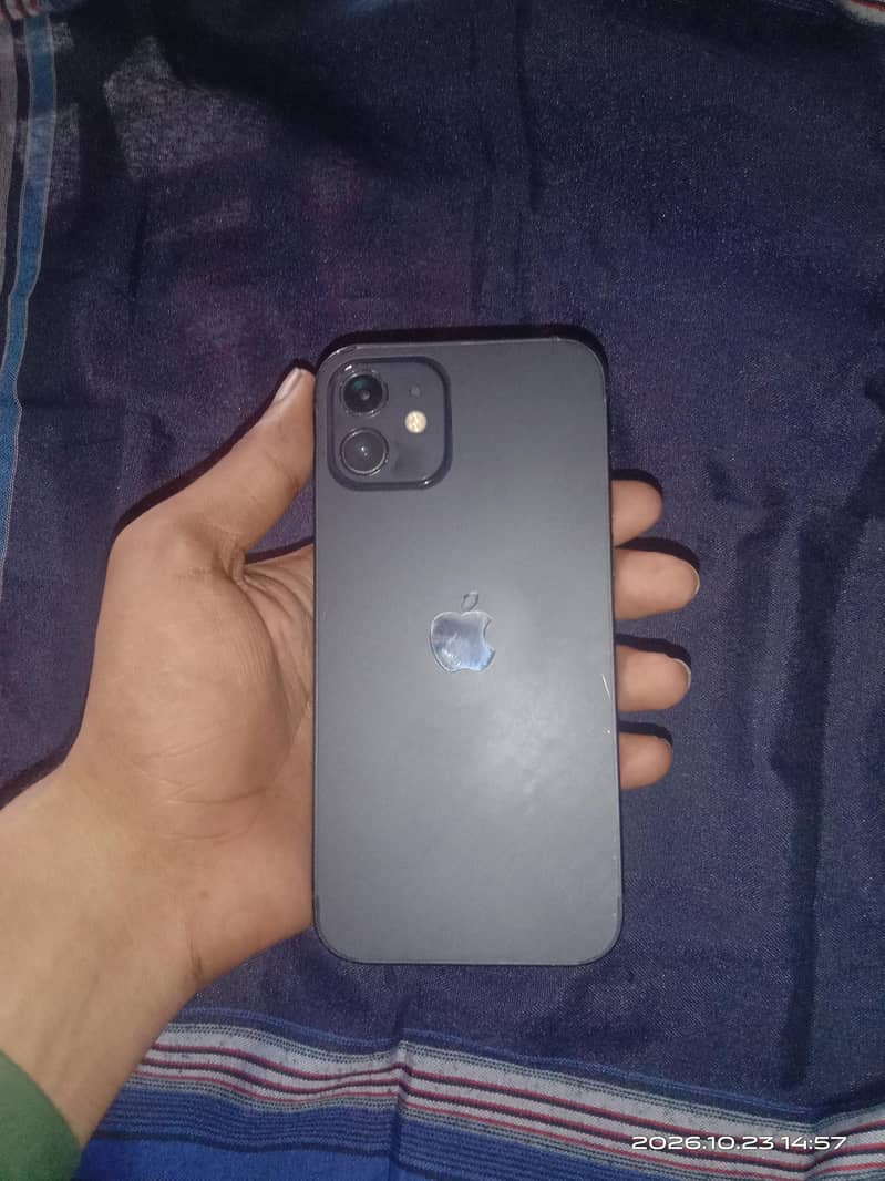 Apple iPhone 12 3