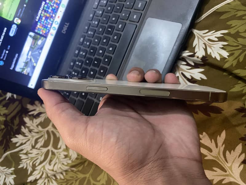 Apple iPhone 14 Pro Max 2