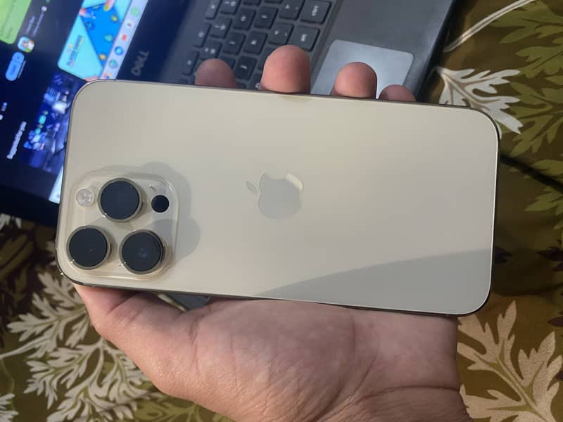 Apple iPhone 14 Pro Max 6