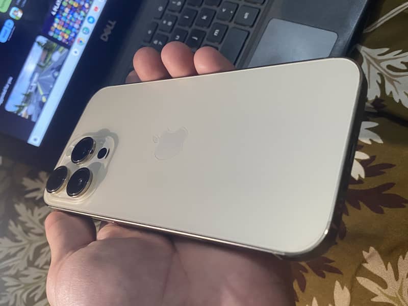 Apple iPhone 14 Pro Max 7