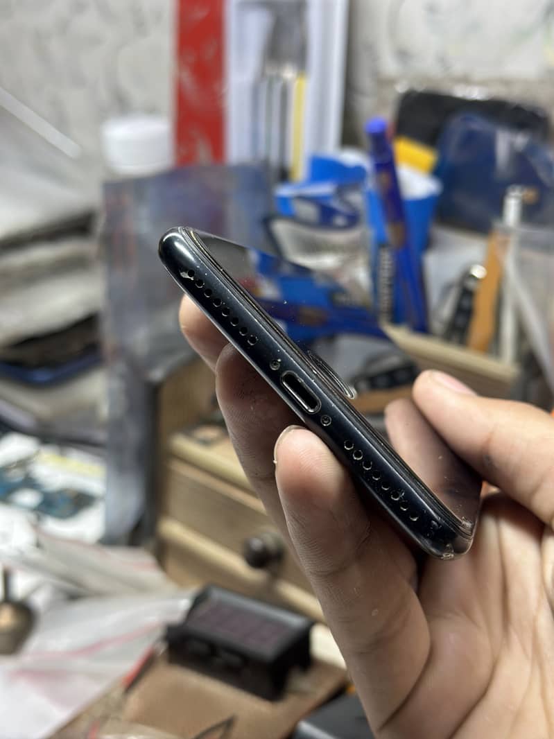Apple iPhone 7 Plus 1