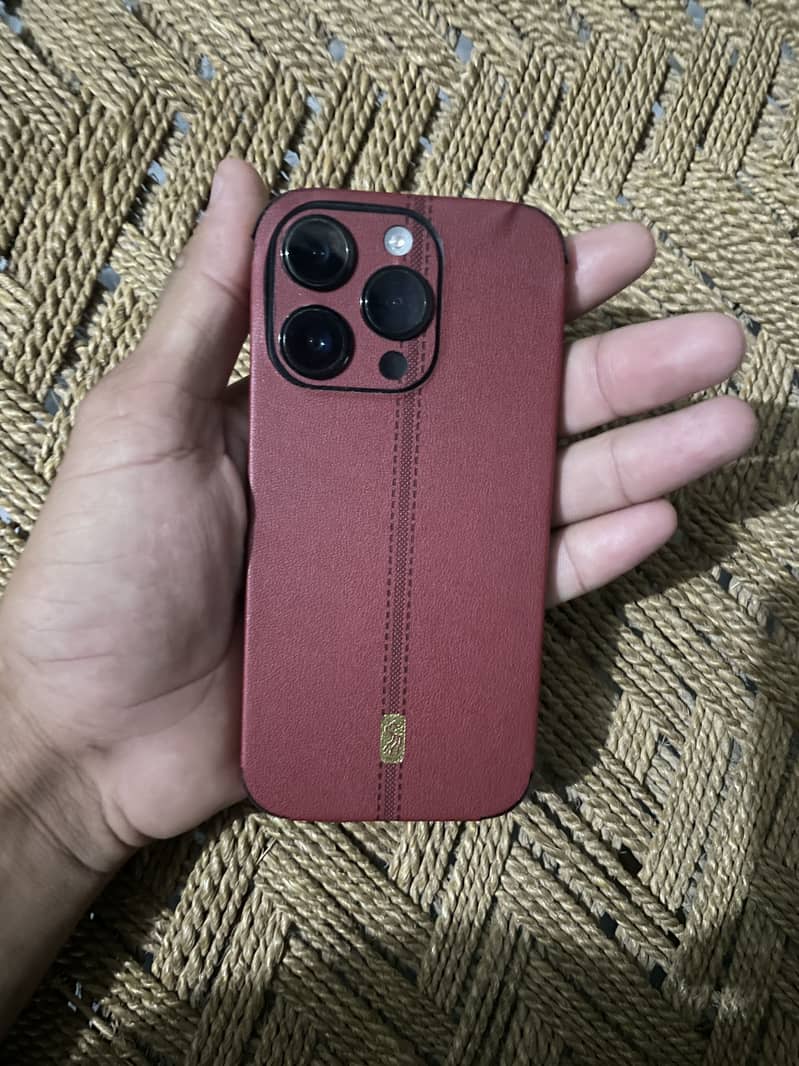 Apple iPhone 14 Pro 1