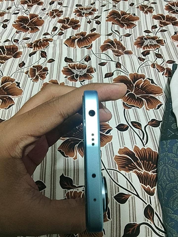 Xiaomi Redmi Note 13 Pro 4