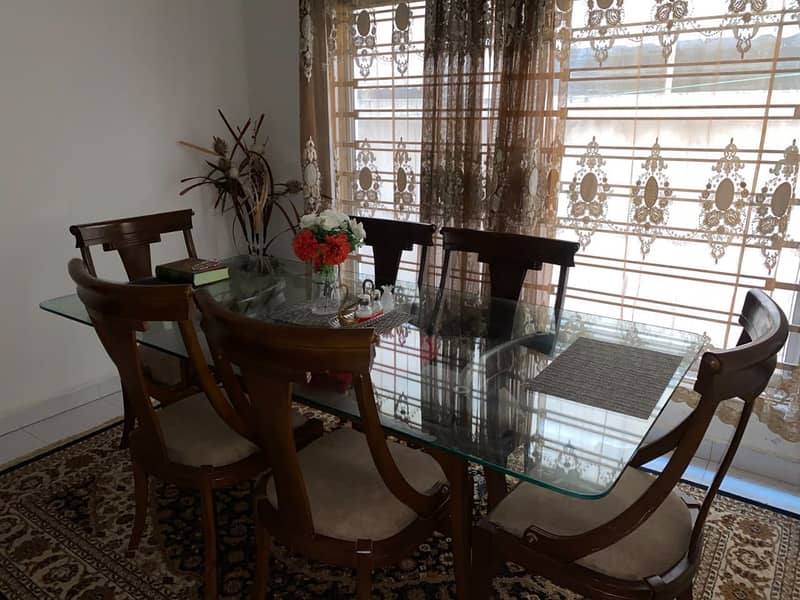 Luxury Dinning table 0