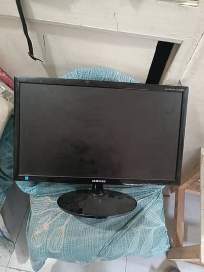 Samsung Monitor for sale with adapter